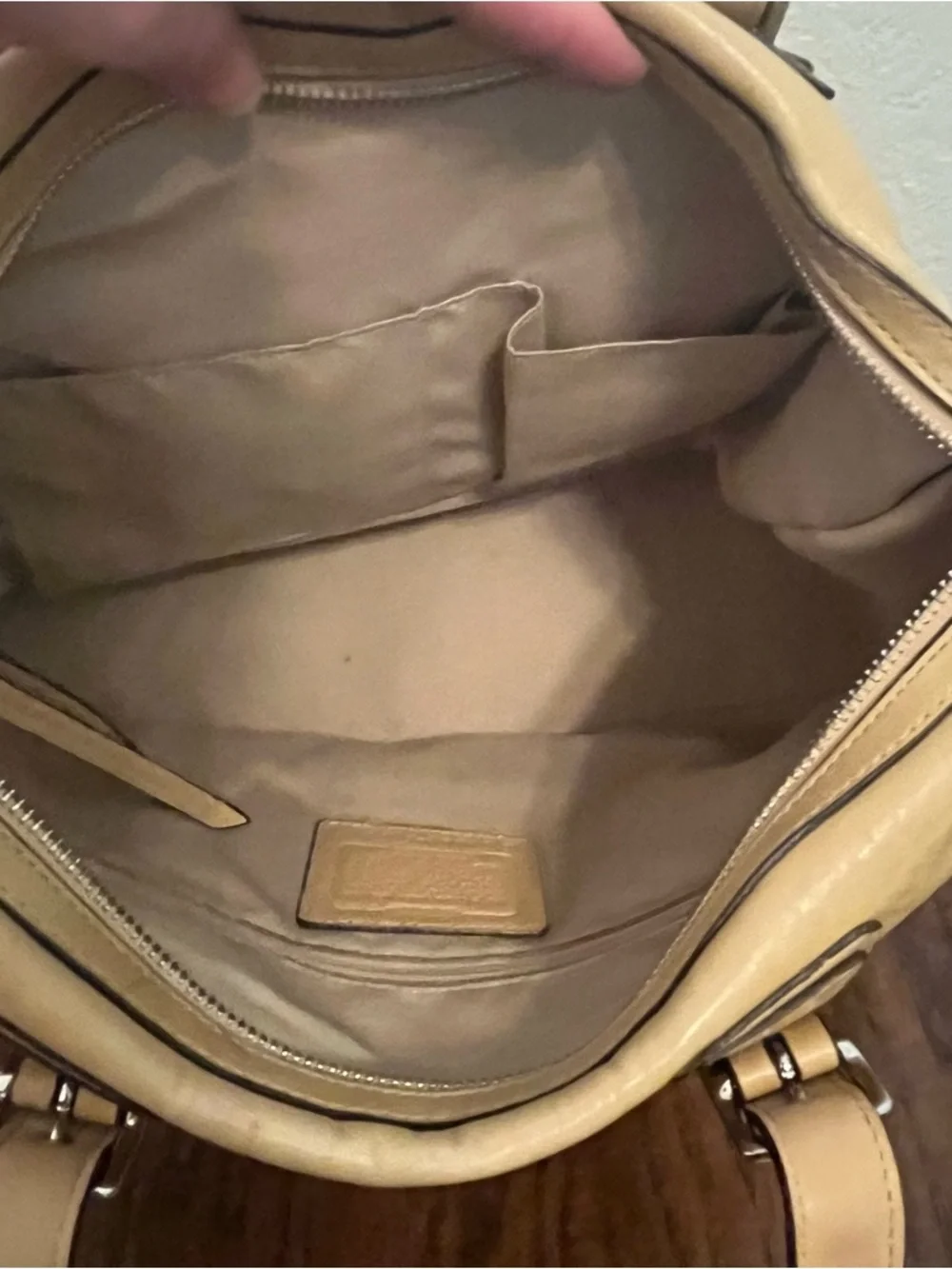 COACH Hamilton Soft Leather Satchel Purse Bag Tan Butter Yellow D1098-F13811